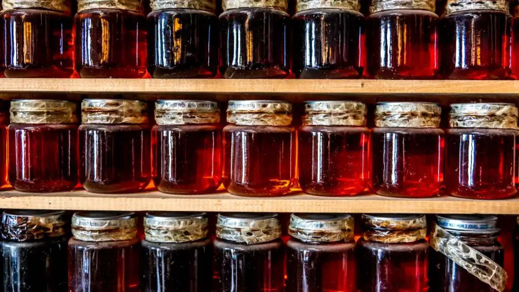 does maple syrup need to be refrigerated?